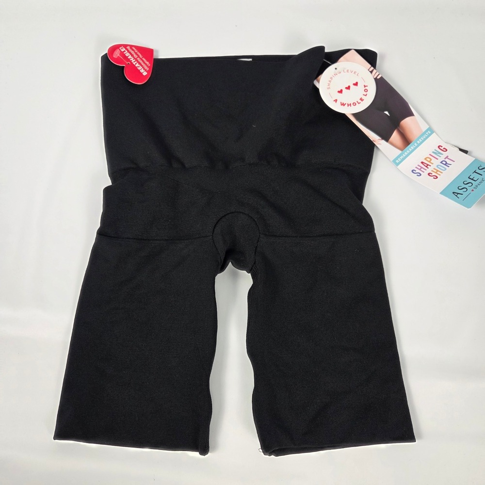 Assets by Spanx Black Shaping Short Breathable Firm Control NWT Small